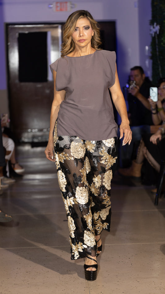 Size Adjustable Blouse and Pants Bundle