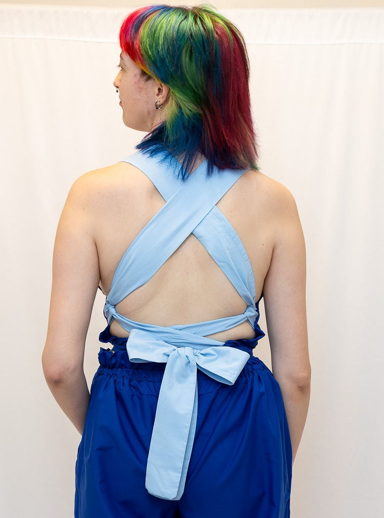Size Adjustable Pale and Dark Blue Top