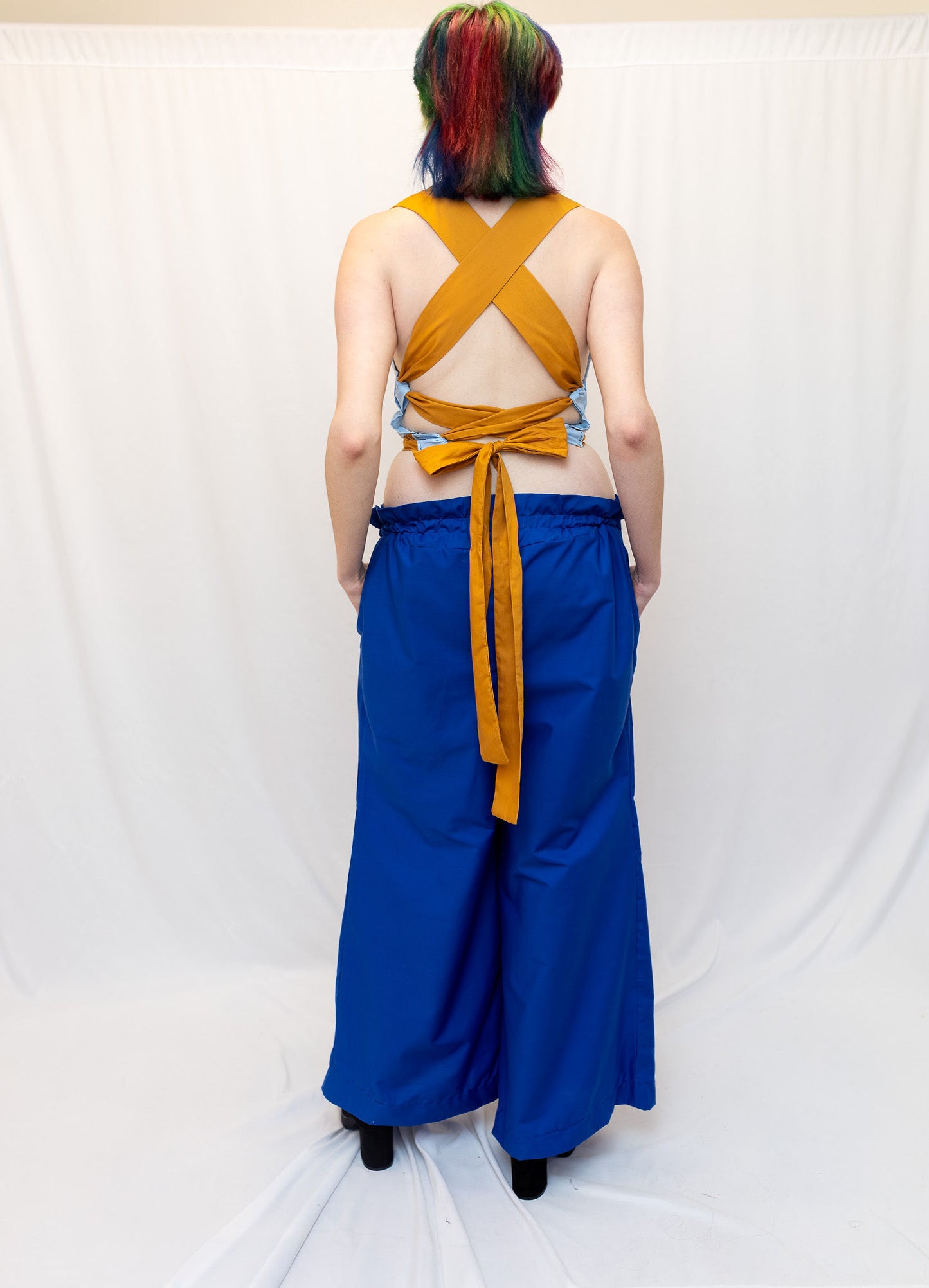 Size Adjustable Pale Blue and Gold Crossback Top