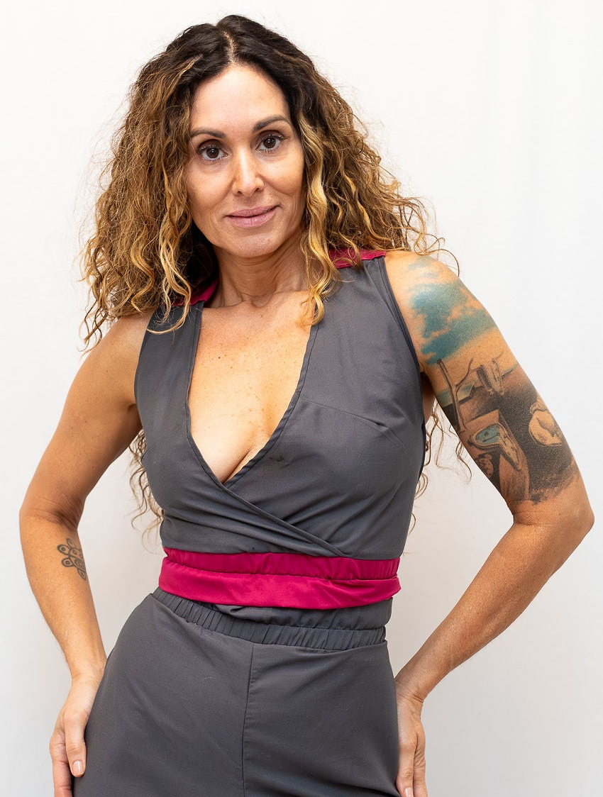 Size Adjustable Gray and Magenta Crossback Top
