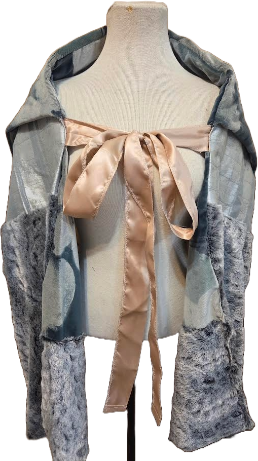 Size Inclusive Reversible Shawl