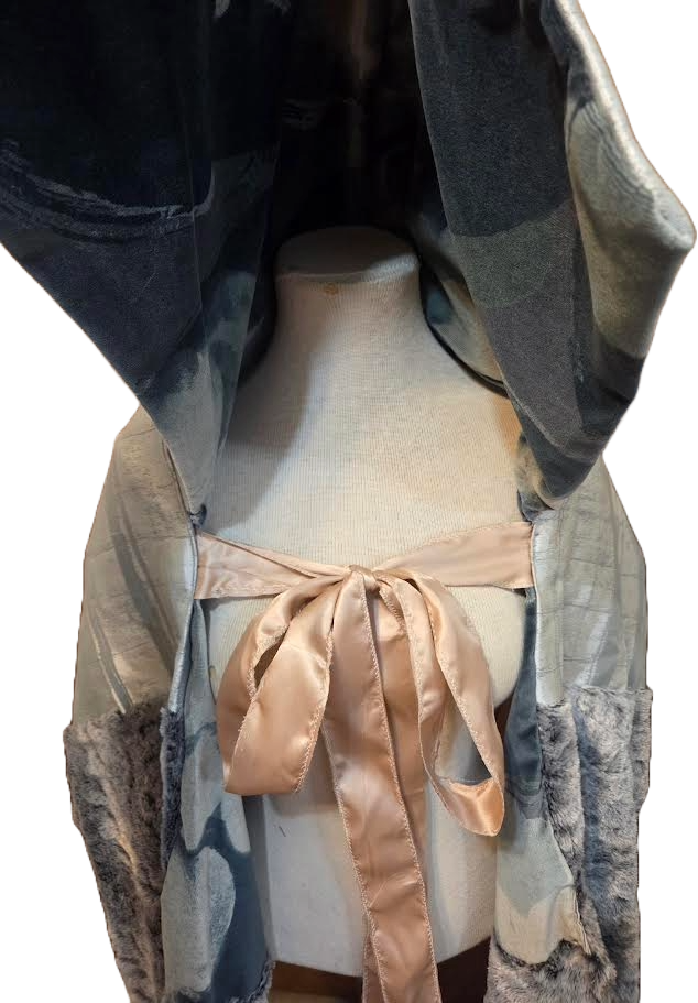 Size Inclusive Reversible Shawl