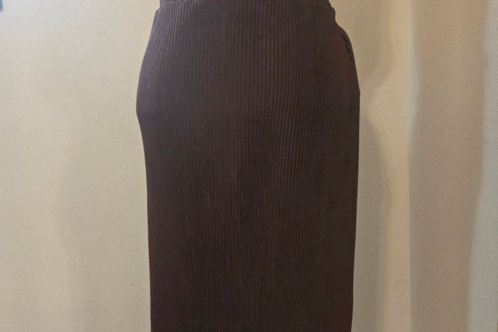 Size Adjustable Brown Pleated Skirt with adjustable waist band that changes sizes