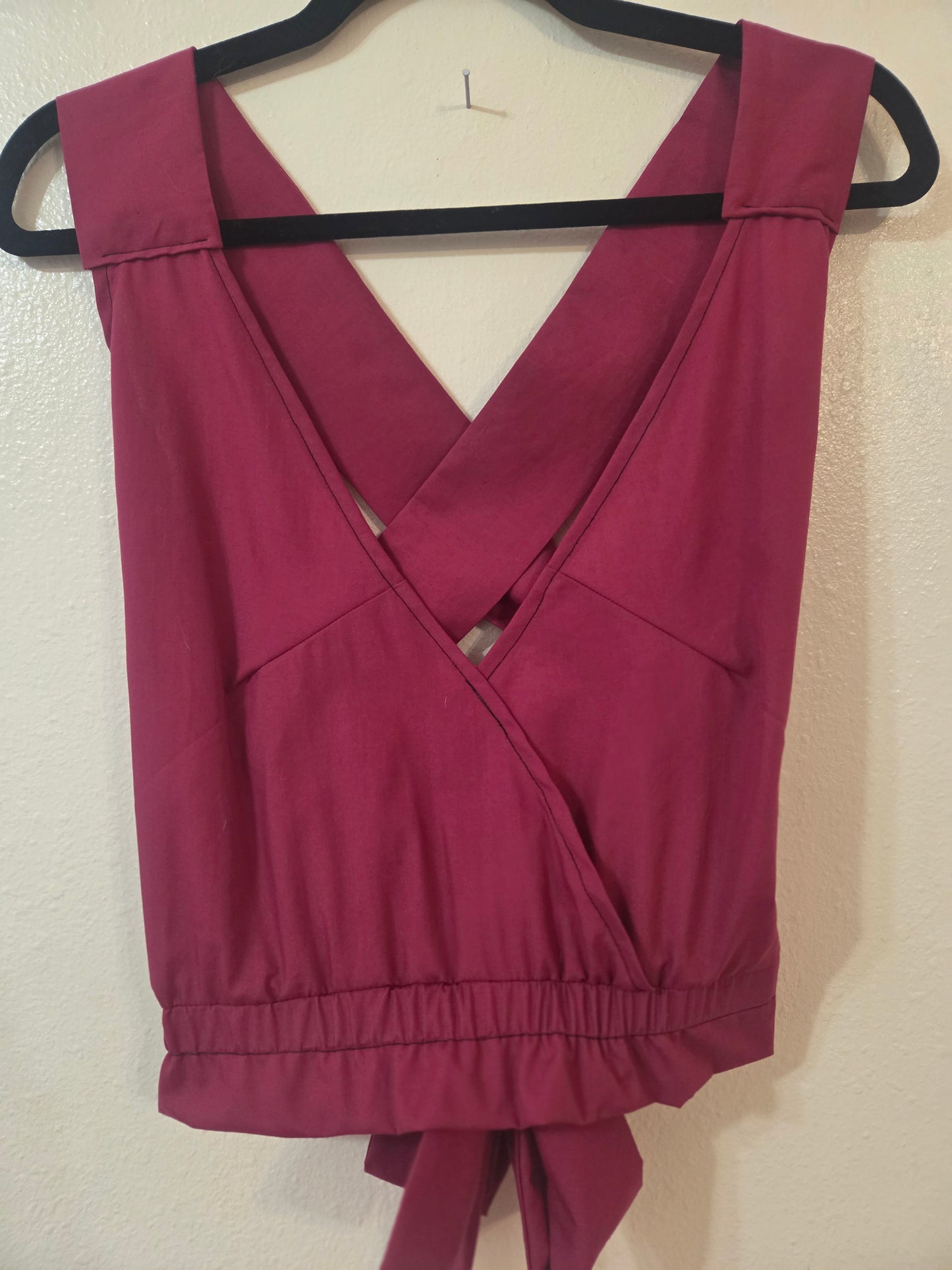 Size Adjustable Magenta Crossback Top